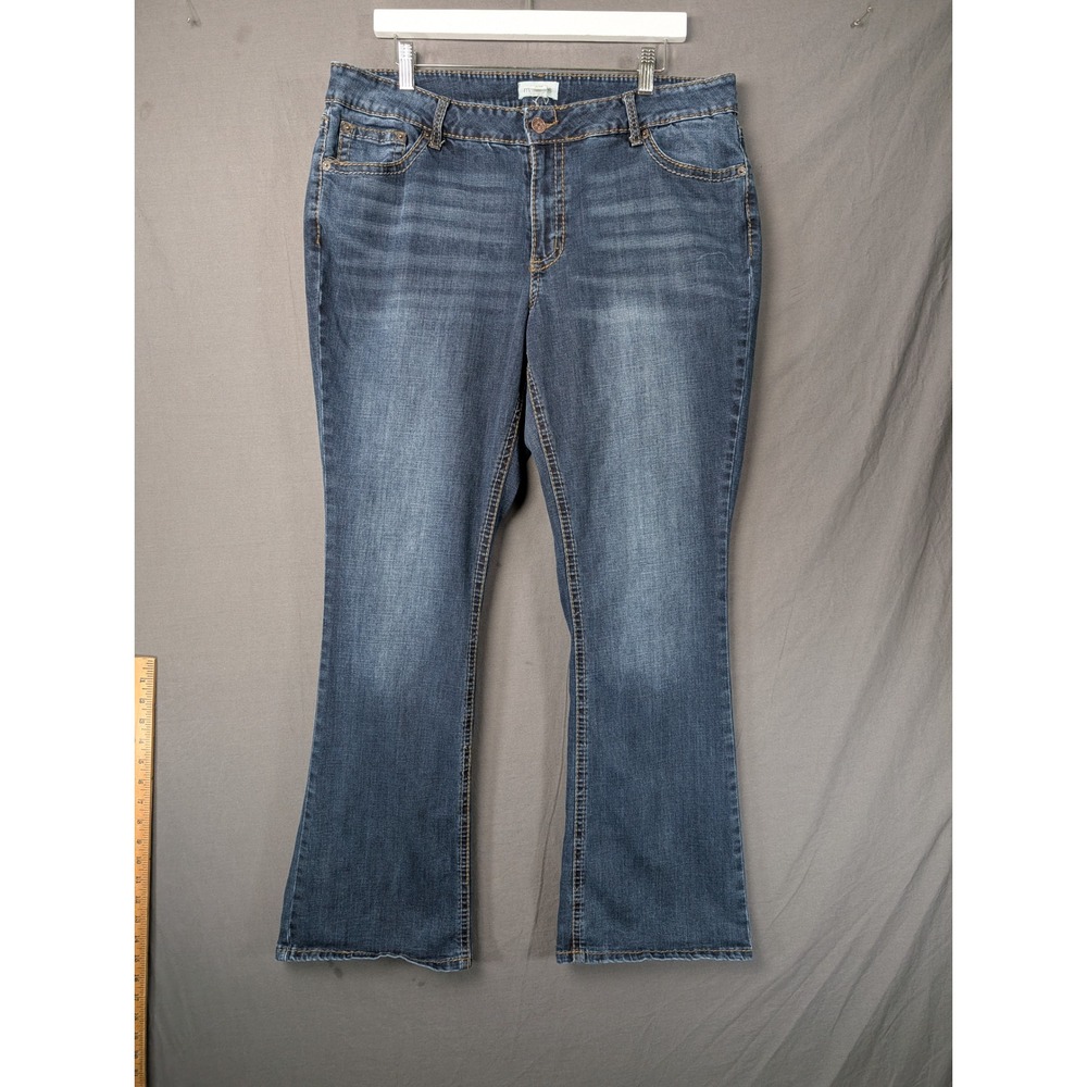 Maurices Slim Boot Mid Rise Blue Jeans Womens‎ 16W Regular